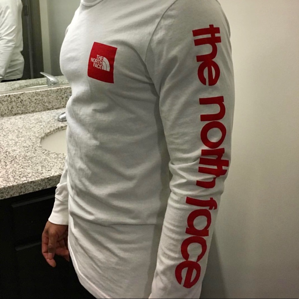 The North Face Men’s Long Sleeve T